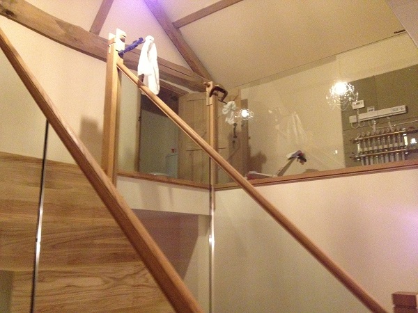 Oak and Glass staircase 5