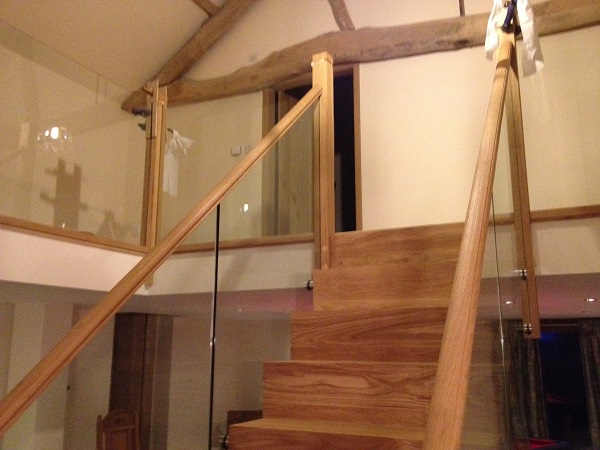 Oak and Glass staircase 6