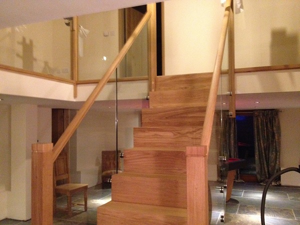 Oak and Glass staircase 2